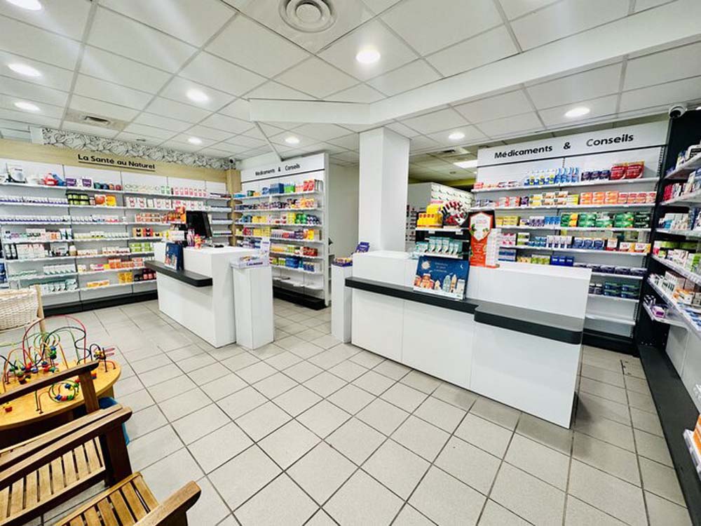 Pharmacie de Bellignat officine (7) Pharmacie de Bellignat officine (7)