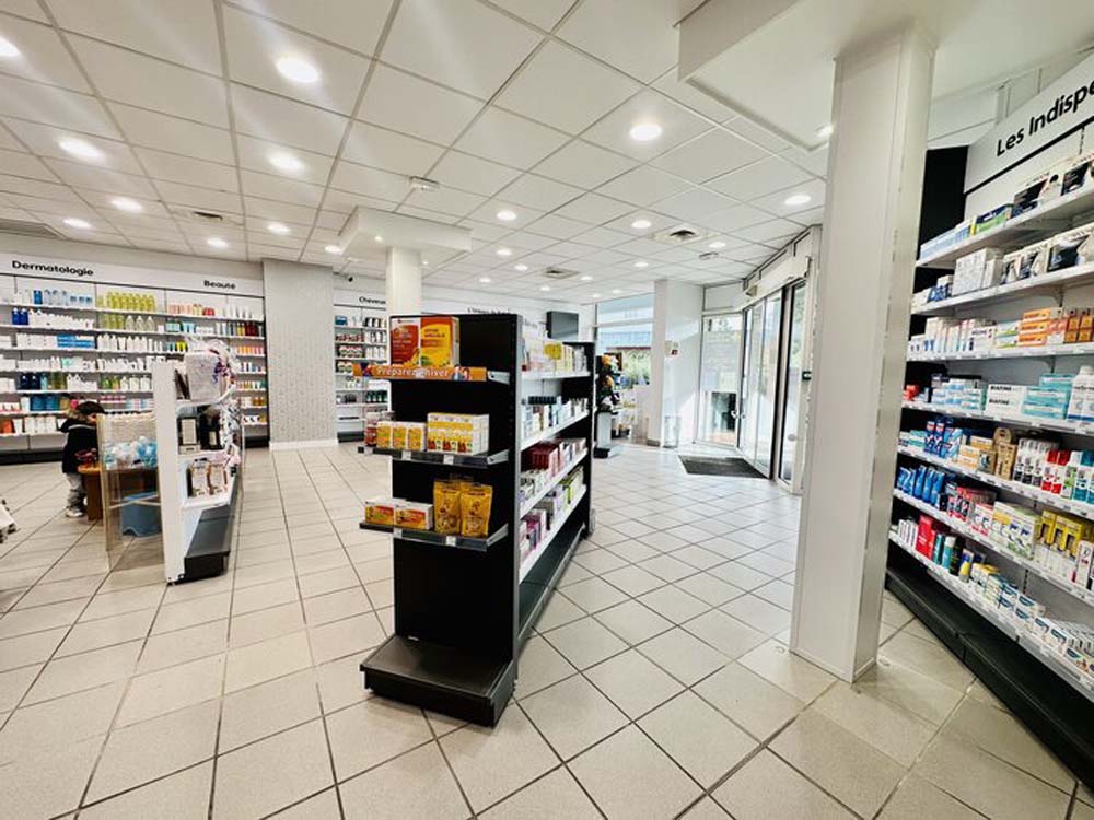 Pharmacie de Bellignat officine (8) Pharmacie de Bellignat officine (8)