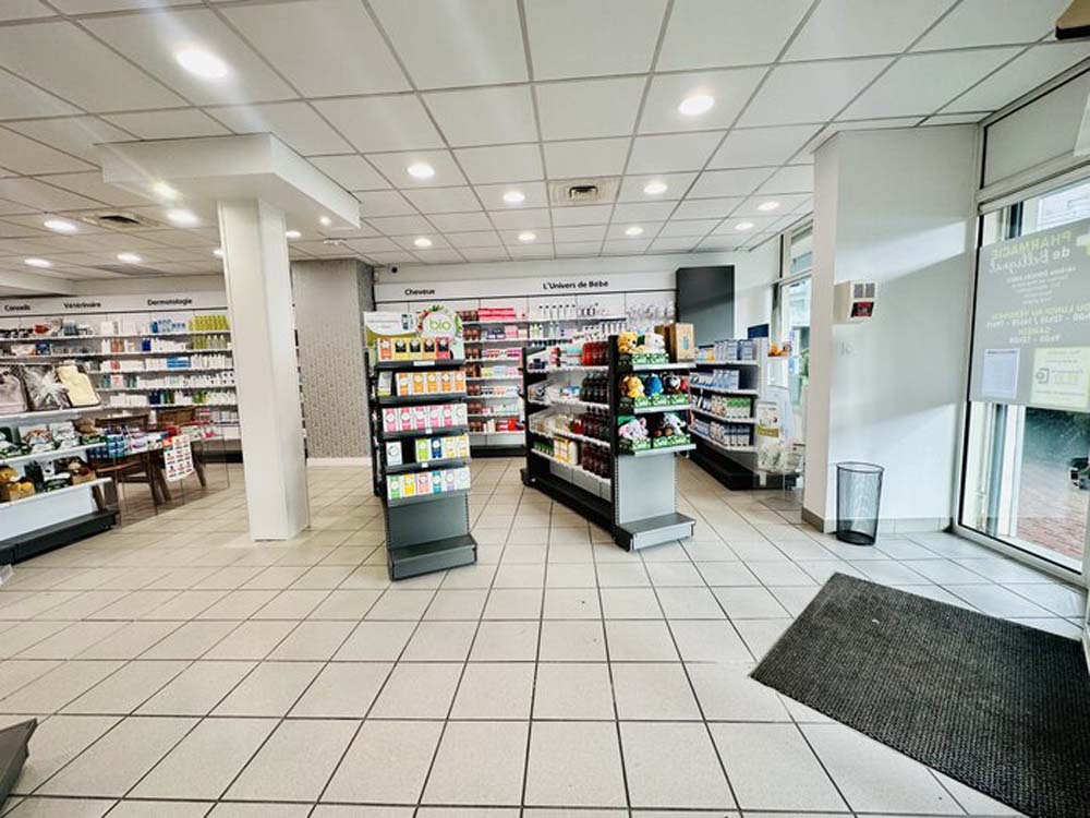 Pharmacie de Bellignat officine (9) Pharmacie de Bellignat officine (9)